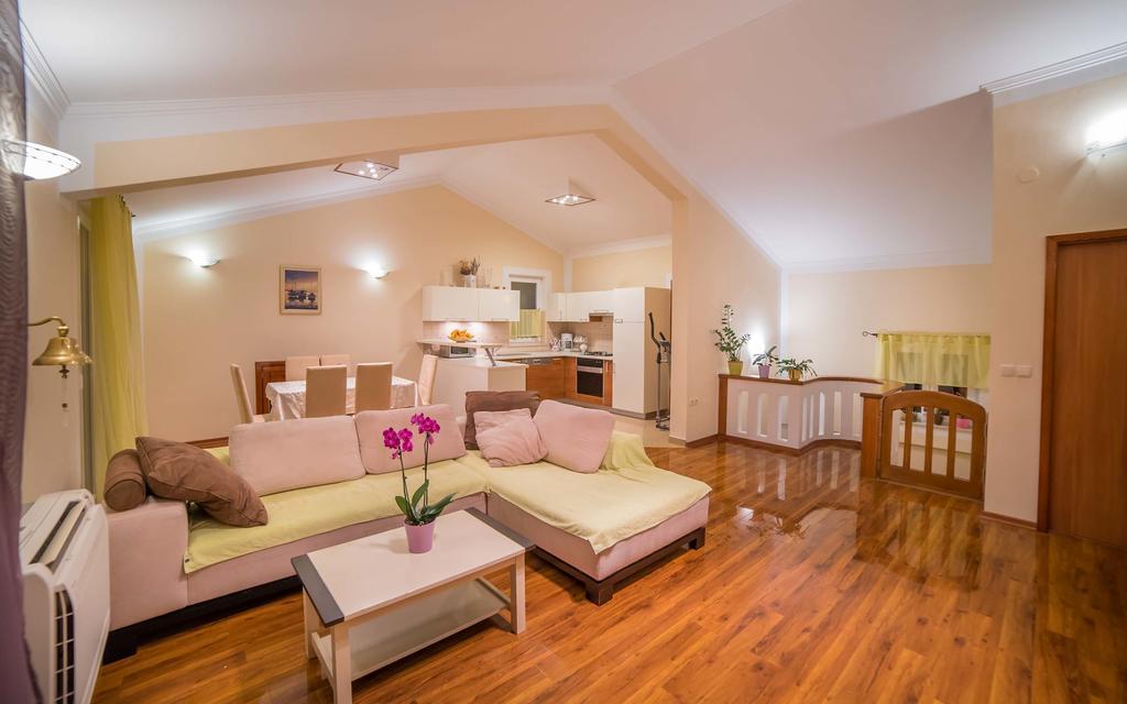 Captain'S Apartment Barbat na Rabu エクステリア 写真
